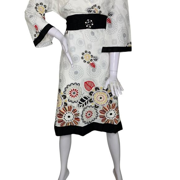 Beautiful! Kimono Cut Floral Dress Size Small Wide 3/4 Sleeves White and Brown - Picture 3 of 12